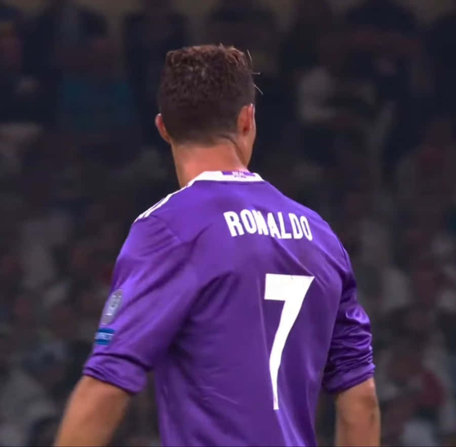 Purple Ronaldo Jersey Number7 Wallpaper