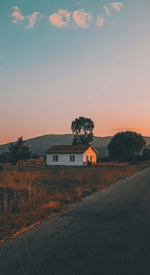 Quiet Country House Sunset Wallpaper