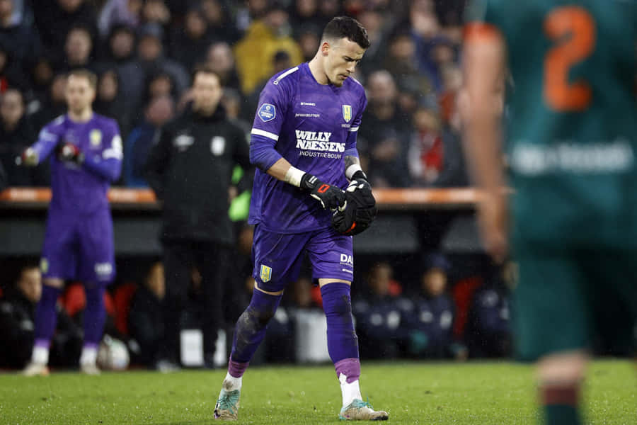 R K C Waalwijk Goalkeeper Disappointment Wallpaper