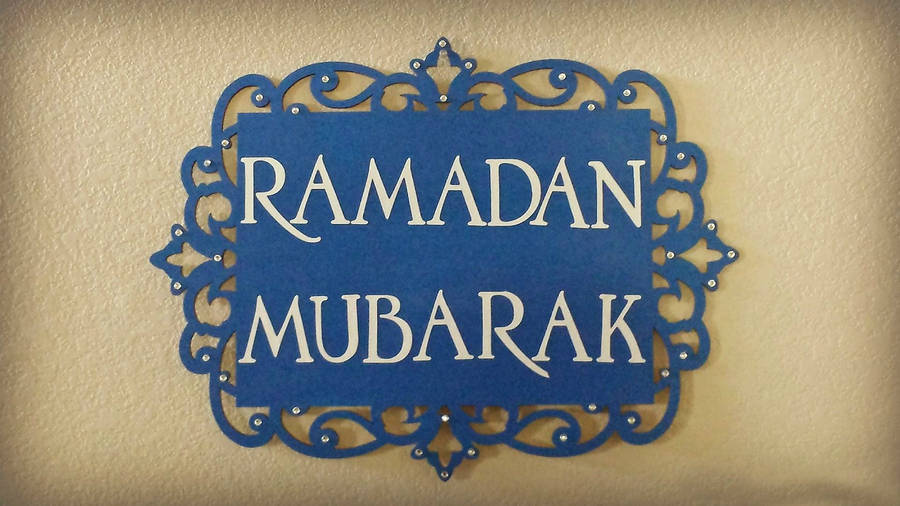 Ramadan Mubarak Door Plate Wallpaper