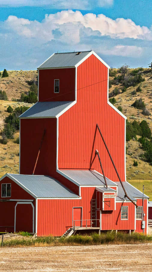 Red Country Farm Barn Wallpaper