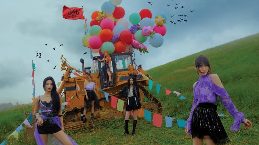 Red Velvet Queendom Carnival Wallpaper