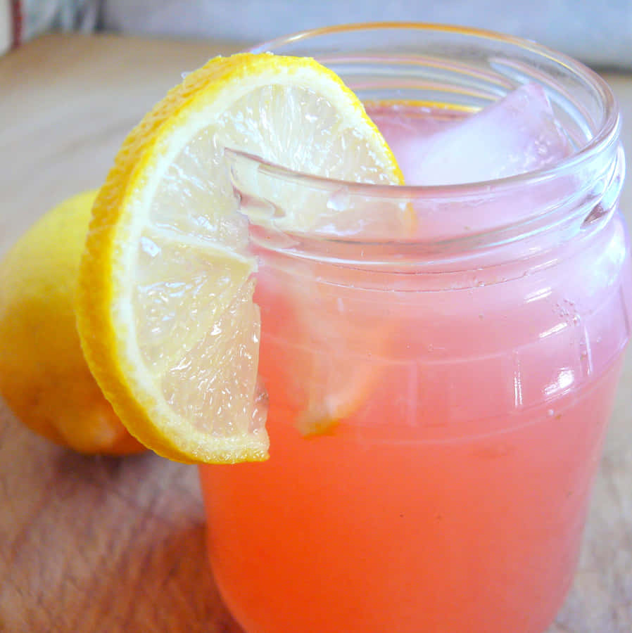 Refreshing Glass Of Pink Lemonade Wallpaper