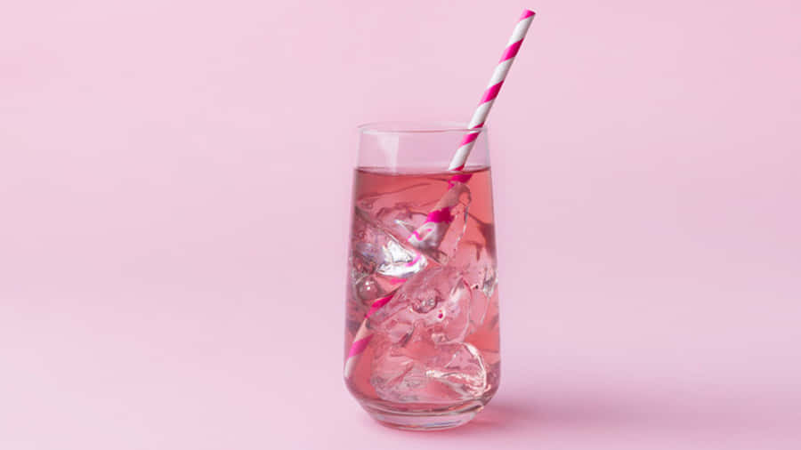 Refreshing Glass Of Pink Lemonade Wallpaper