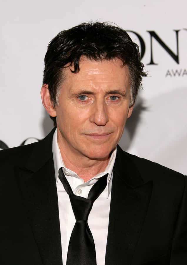 Renowned Actor Gabriel Byrne In A Stylized Portrait Wallpaper