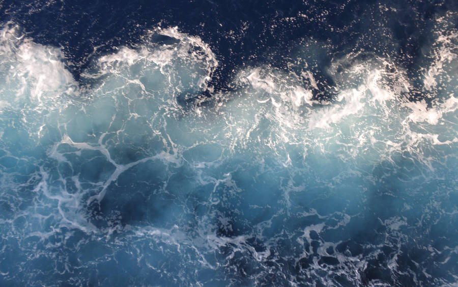 Retina Ocean Waves Aerial Wallpaper