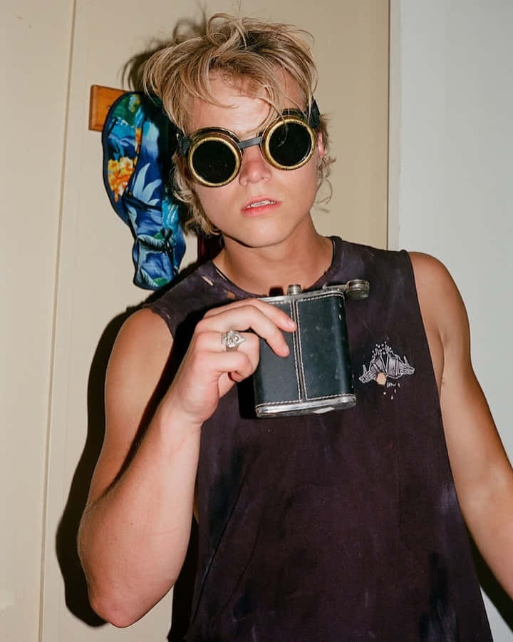 Retro Styled Youth With Flask Wallpaper