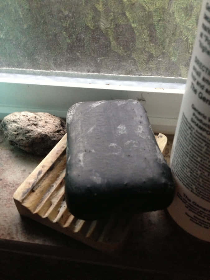 Richly Lathering Cleanser Made With Natural Ingredients.