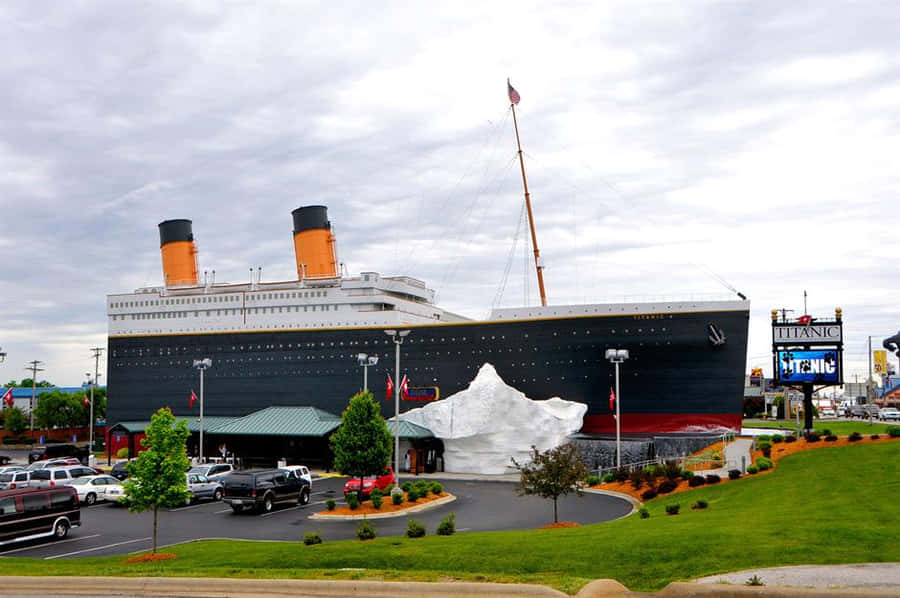 Rms Titanic Museum Parking Lot Wallpaper