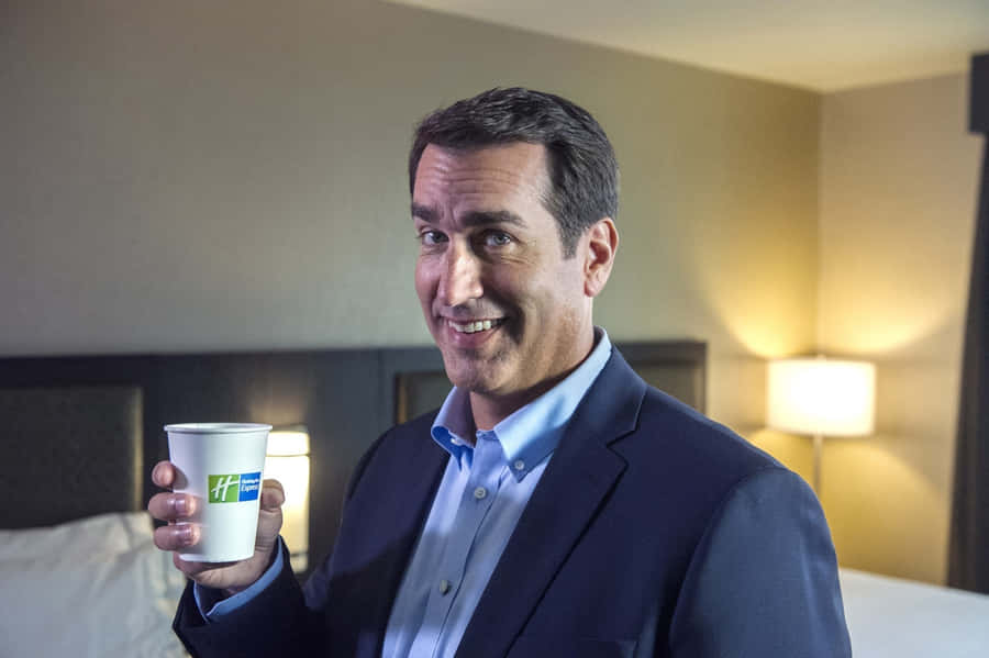 Rob Riggle - Comedic Force In Hollywood Wallpaper