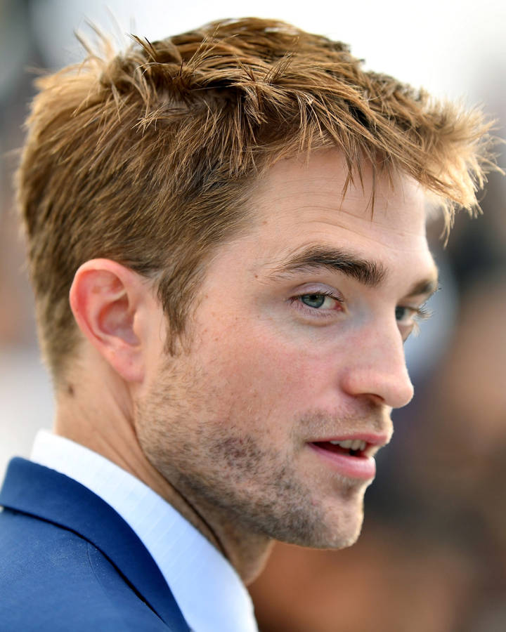 Robert Pattinson Us Premiere Wallpaper