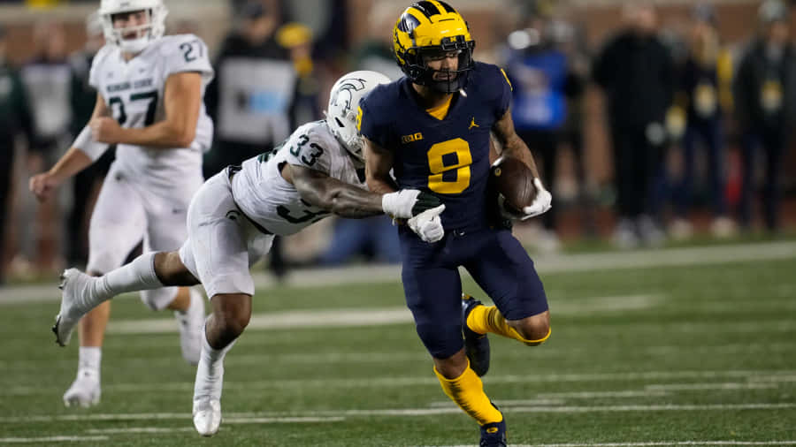 Ronnie Bell Michigan Football Action Wallpaper