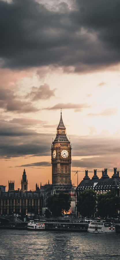 Salient Clock Tower Big Ben Wallpaper