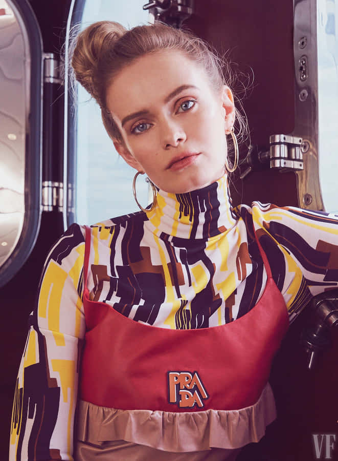 Sara Paxton Stunning In A White Dress Wallpaper