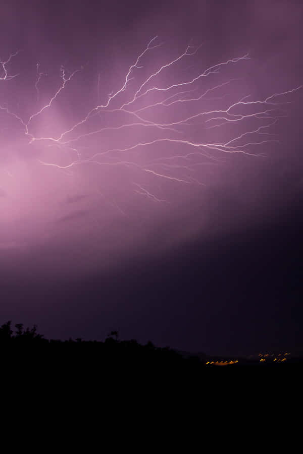 Scattered Purple Lightning Wallpaper