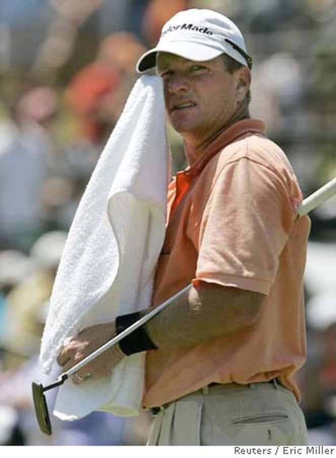 Scott Verplank Using Towel Wallpaper