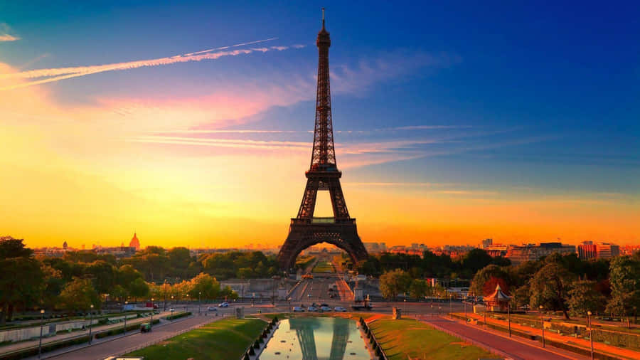 Seal Your Love At The City Of Love - Paris Wallpaper