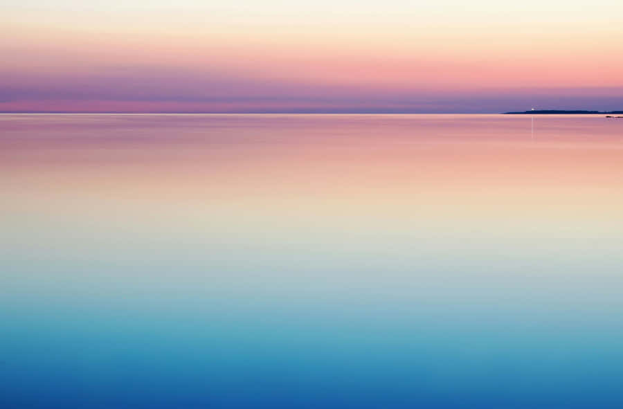 Serene Sunset Gradient Wallpaper Wallpaper