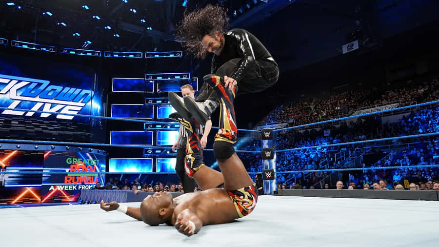 Shelton Benjamin In Action Against Jeff Hardy In Wwe Smackdown Wallpaper