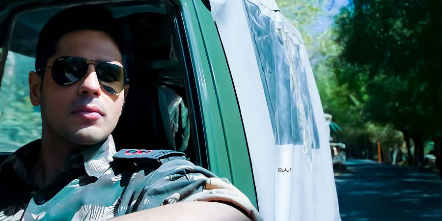 Shershaah Vikram Batra With Sunglasses Wallpaper