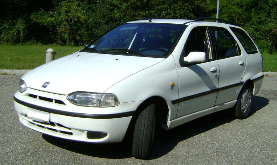 Sleek And Stylish Fiat Palio In Pristine Condition Wallpaper