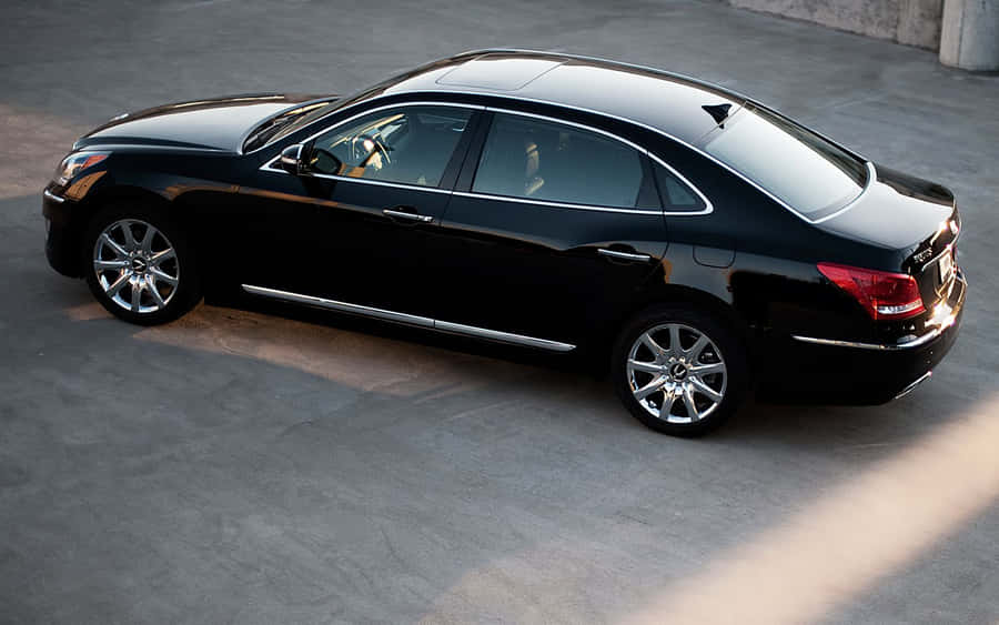 Sleek Hyundai Equus Gliding Through The Streets Wallpaper
