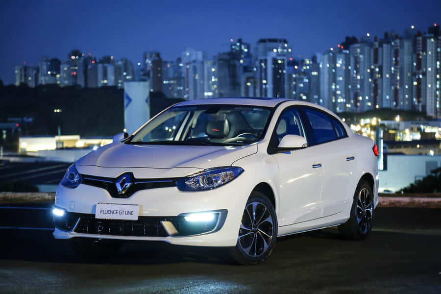 Sleek Renault Fluence In Motion Wallpaper