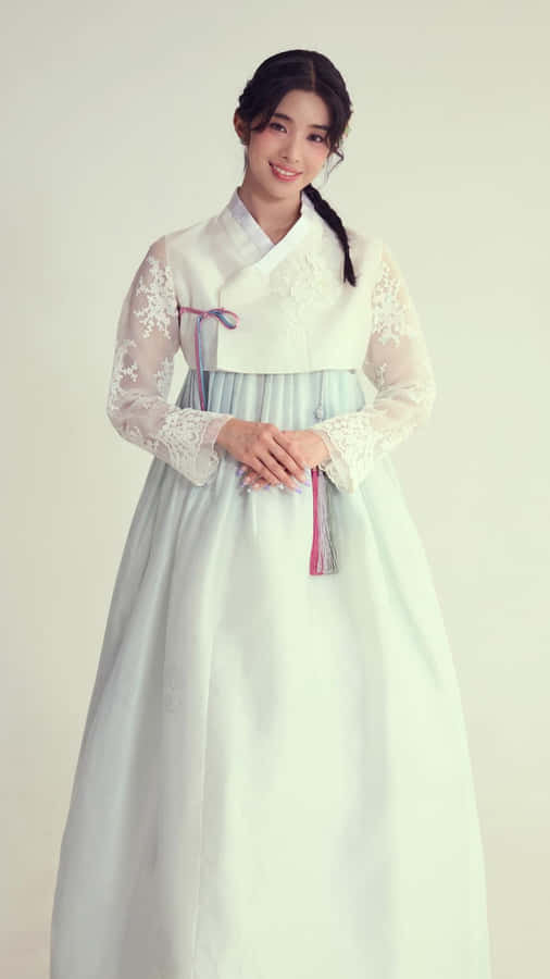Sophia Katseye In Traditional Hanbok Wallpaper