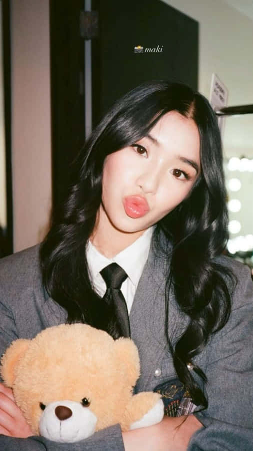 Sophia Katseye Stylish Portrait Wallpaper