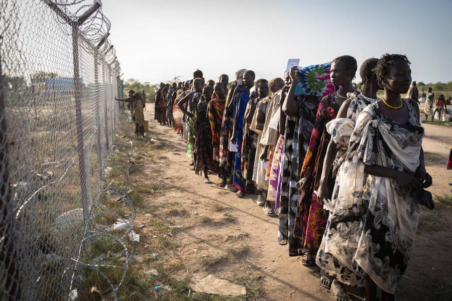 South Sudan Falling In Line Women Wallpaper