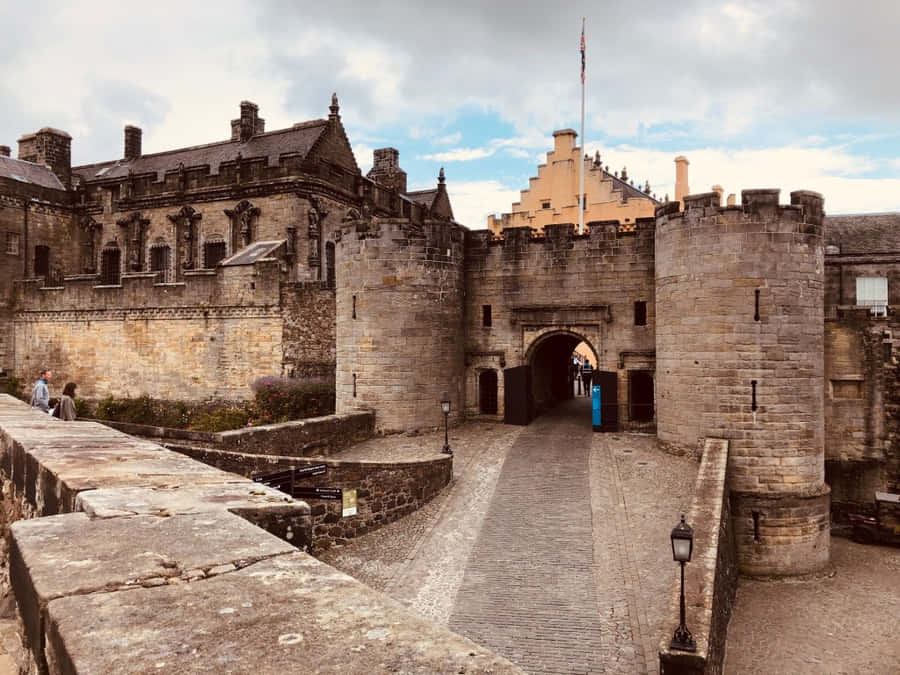 Sterling Castle From Elevated Pathway Wallpaper