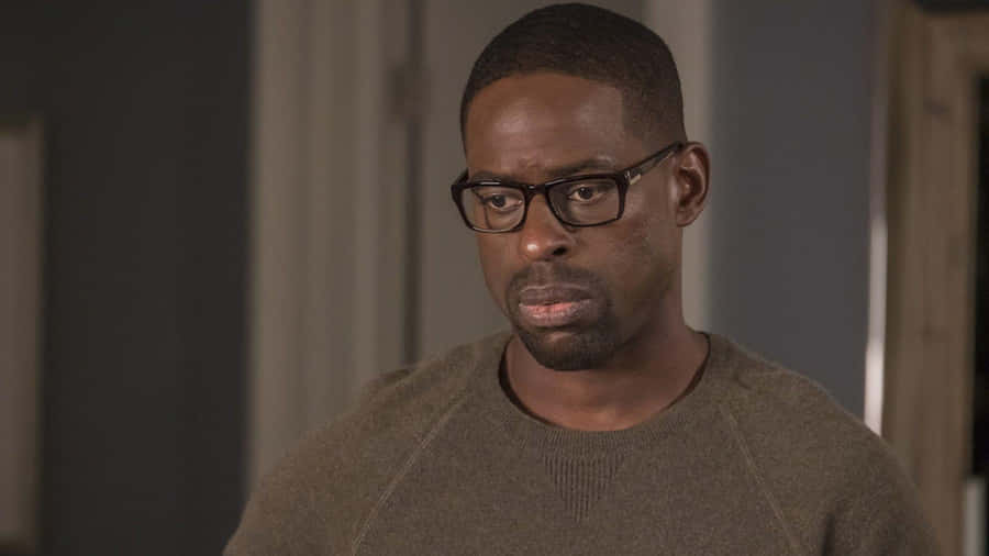 Sterling K. Brown Looking Dapper In His Tuxedo Wallpaper