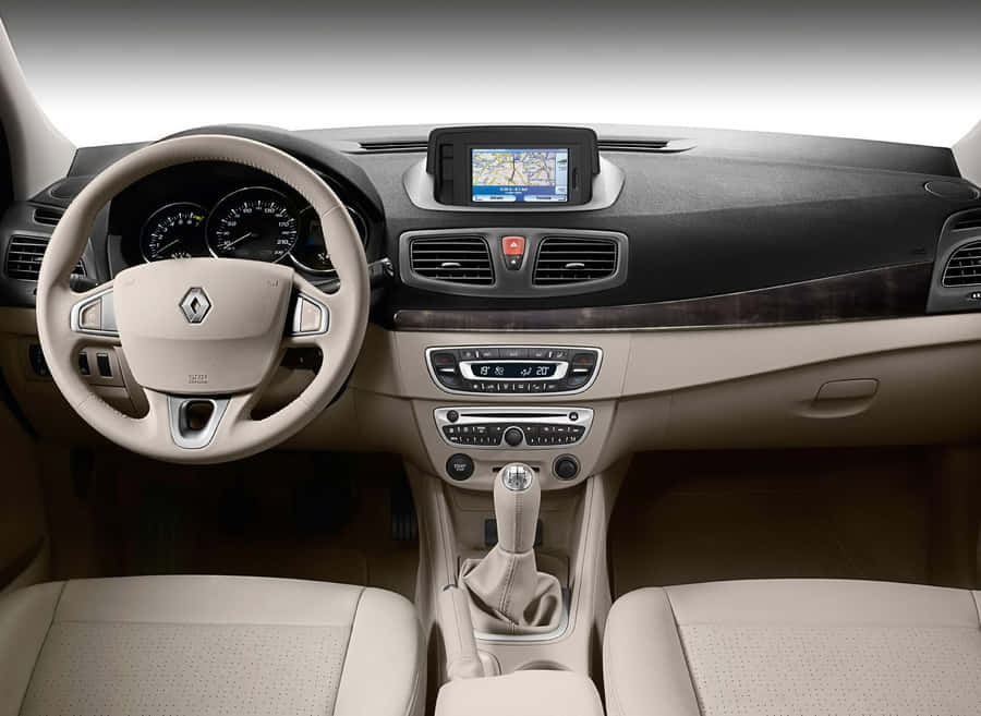 Striking Renault Fluence In Motion Wallpaper