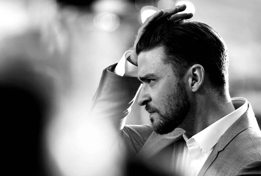 Striking Side Profile Of Justin Timberlake Wallpaper