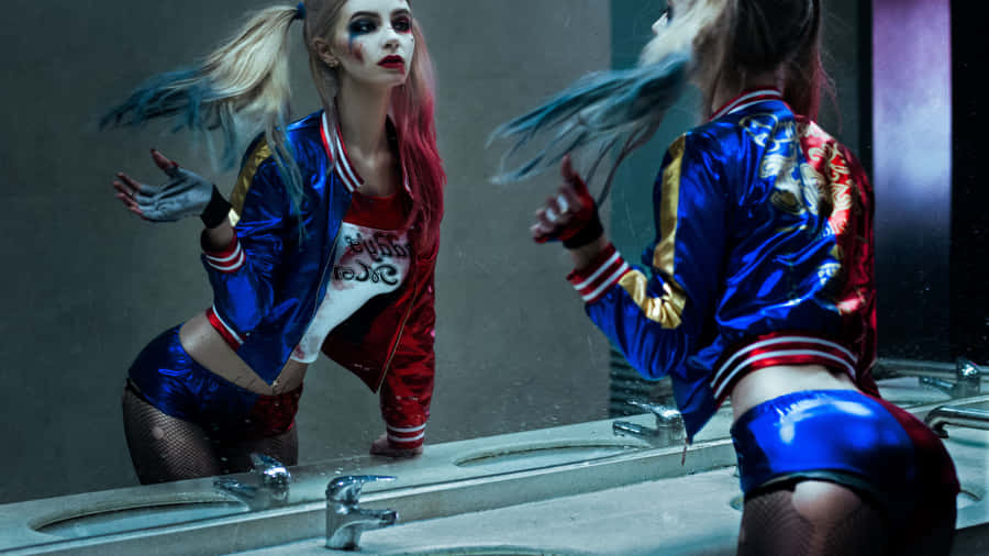 Stunning Harley Quinn Cosplay In Action Wallpaper