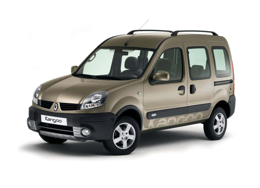 Stylish Renault Kangoo Driving Through The City Wallpaper