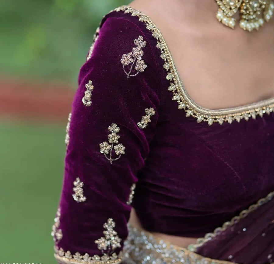 Sumptuous Luxe Purple Velvet Upholstery Wallpaper