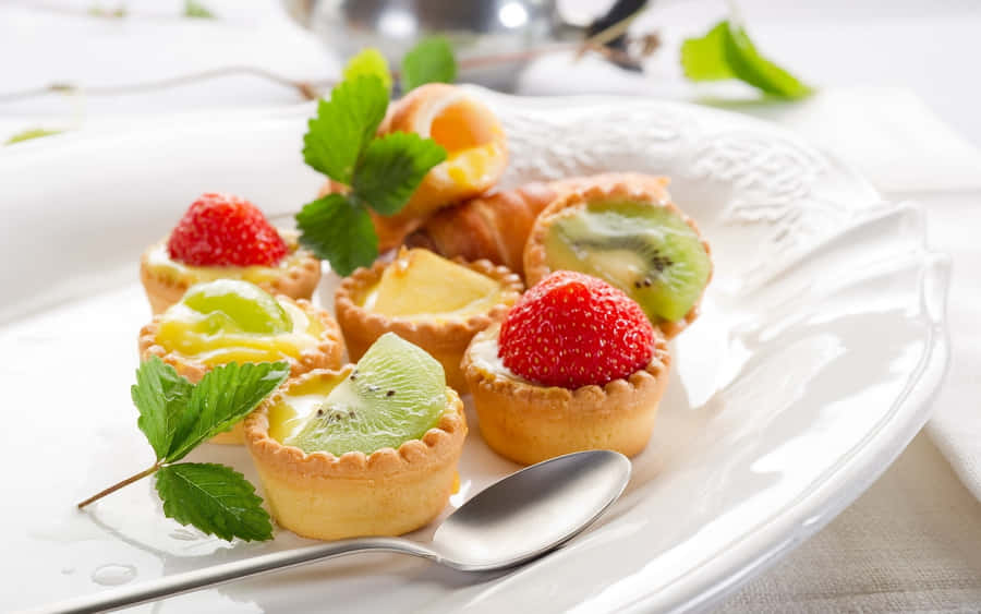 Sweet Fruit Tart Plate Wallpaper