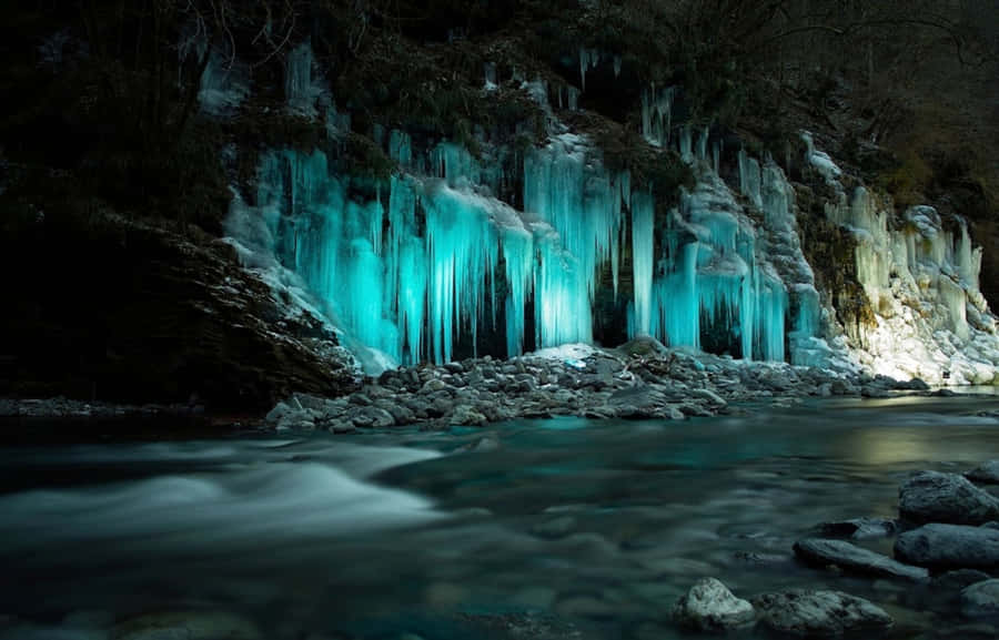 Take In The Beauty Of Nature's Best Landscapes. Wallpaper