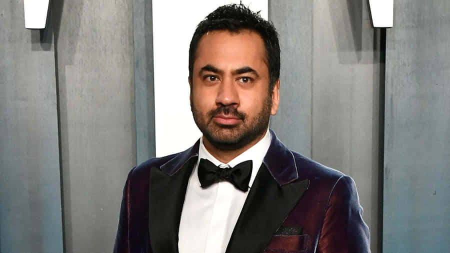 Talented Actor Kal Penn On Making A Difference Wallpaper