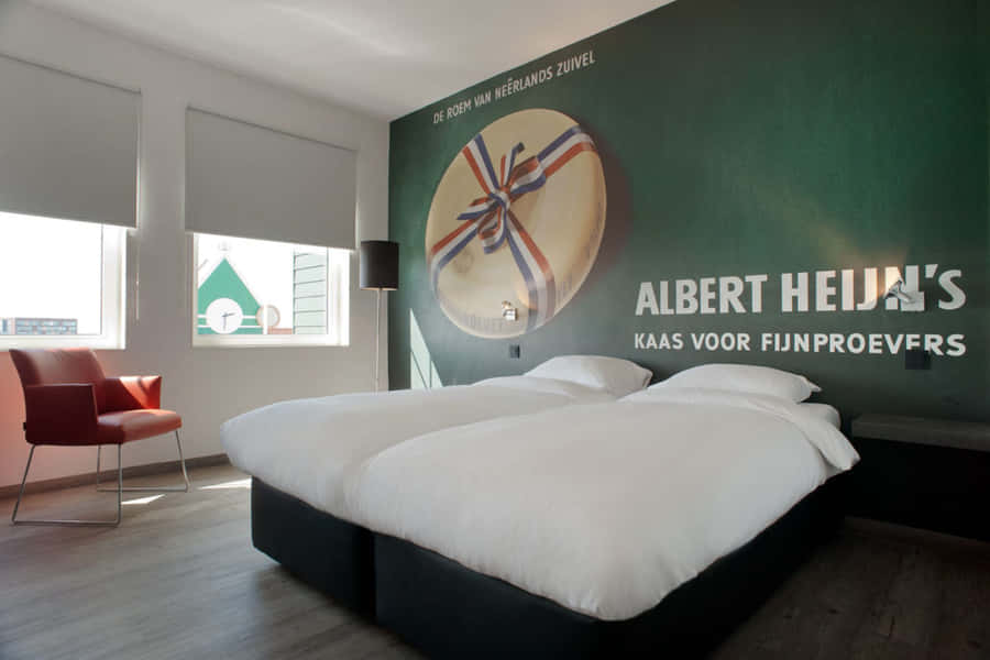 Taste Delux Room In Inntel Hotel Zaandam Wallpaper