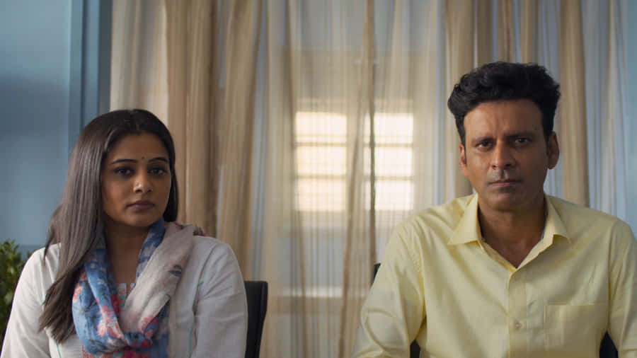 The Family Man Intense Conversation Wallpaper