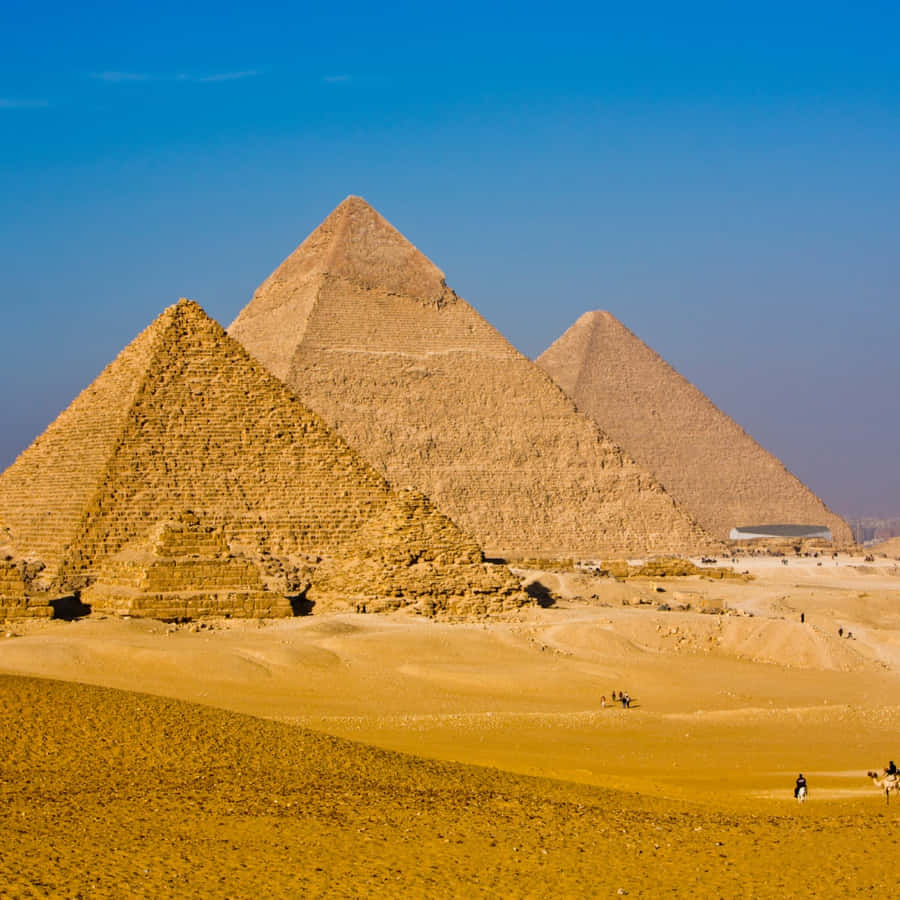 The Pyramids Of Giza The Tomb Of The Pharaoh Khufu Wallpaper
