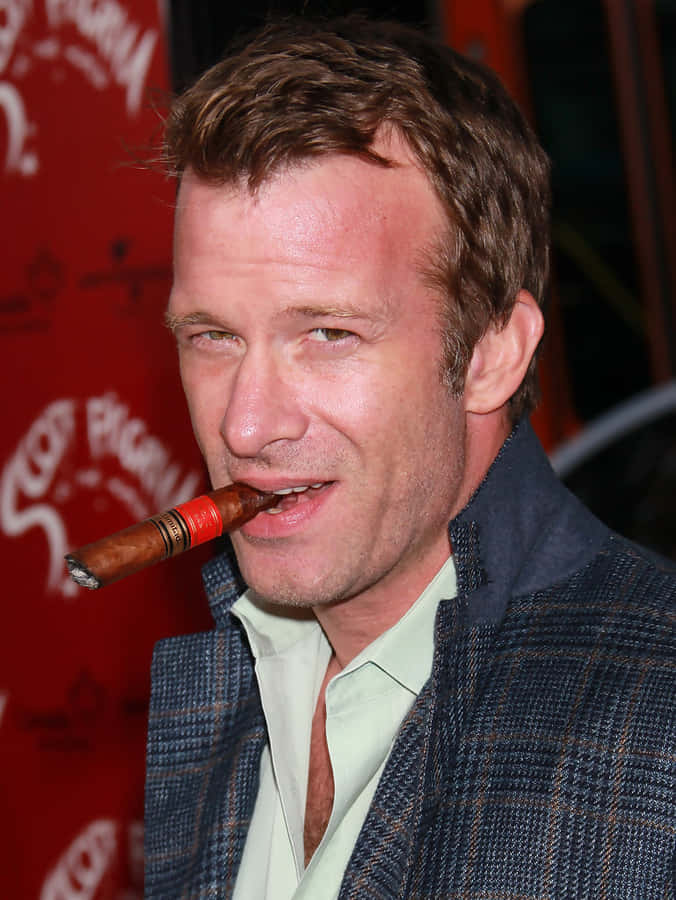 Thomas Jane In One Of His Signature Roles Wallpaper