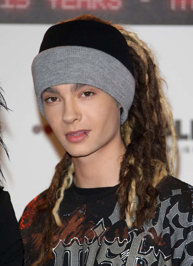 Tom Kaulitz Beanieand Dreadlocks Wallpaper