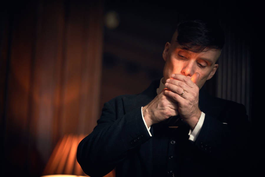 Tommy Lighting Cigarette Peaky Blinders 8k Wallpaper