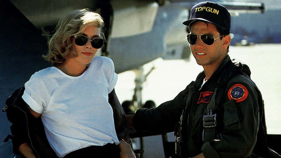 Top Gun Tom Cruise And Kelly Mcgillis Wallpaper