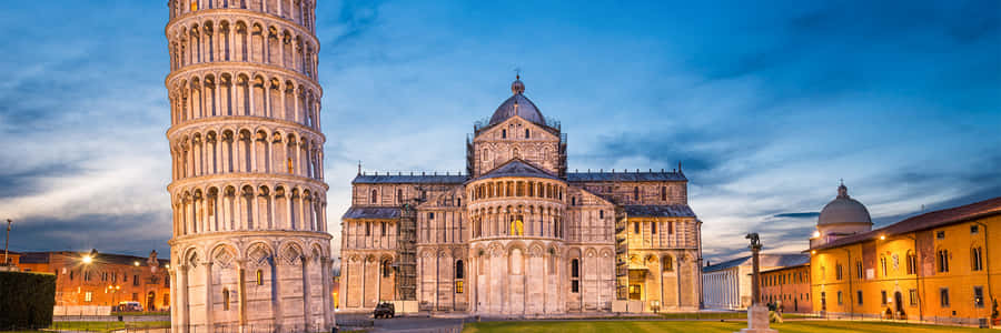 Tower Of Pisa Panoramic View Wallpaper
