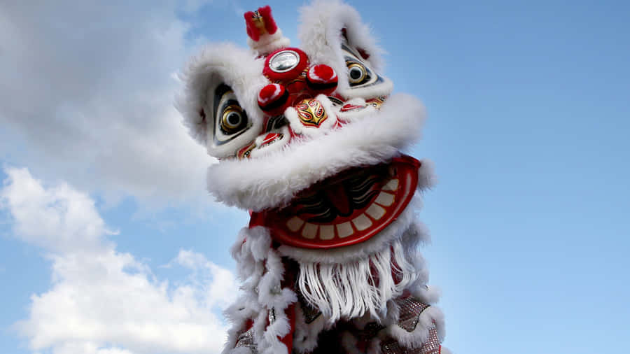 Traditional White Lion Dance Wallpaper