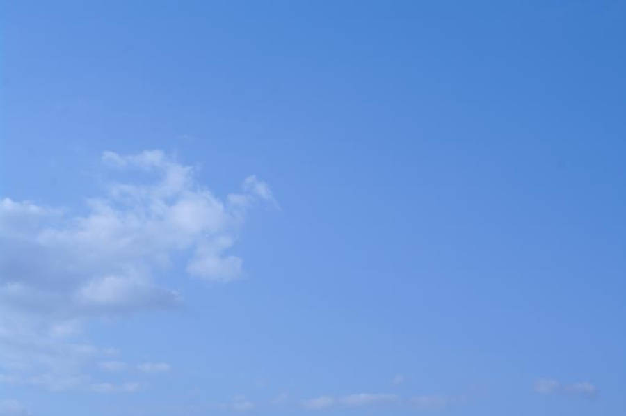Tranquil And Beautiful Blue Sky Wallpaper